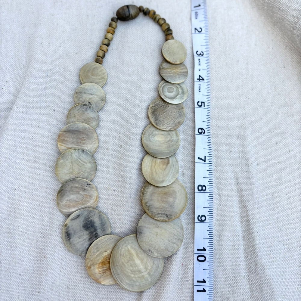Vintage Bohemian MCM Mid Century Polished Blonde Wood‎ Disc Beaded Necklace - Picture 7 of 9